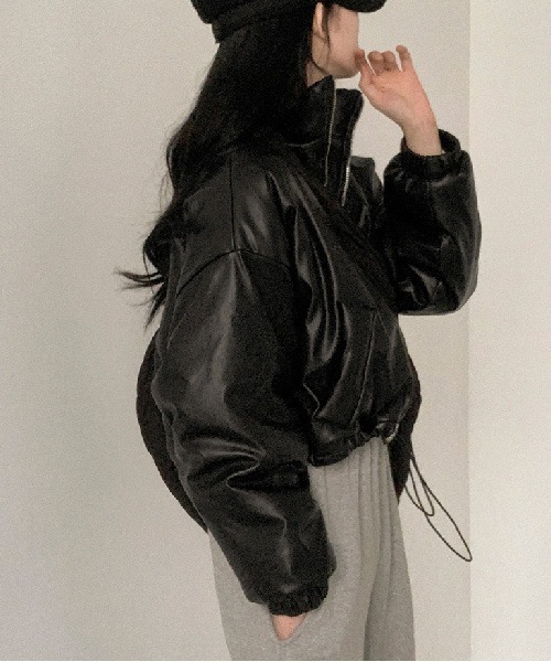 BEIDELLI（ベイデリー）の「[BELLIDE MADE] 2wayフェイクレザークロップドショート中綿ジャケット（ダウンジャケット/コート・レディース・ブラック/グレー・FREE）」の14枚目の写真