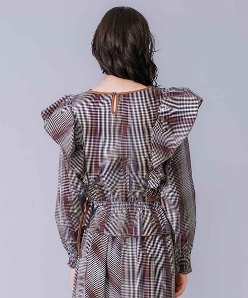 MILKFED.（ミルクフェド）の「PLAID RUFFLE BLOUSE（シャツ/ブラウス・レディース・ブルー/ブラウン・ONE SIZE）」の9枚目の写真