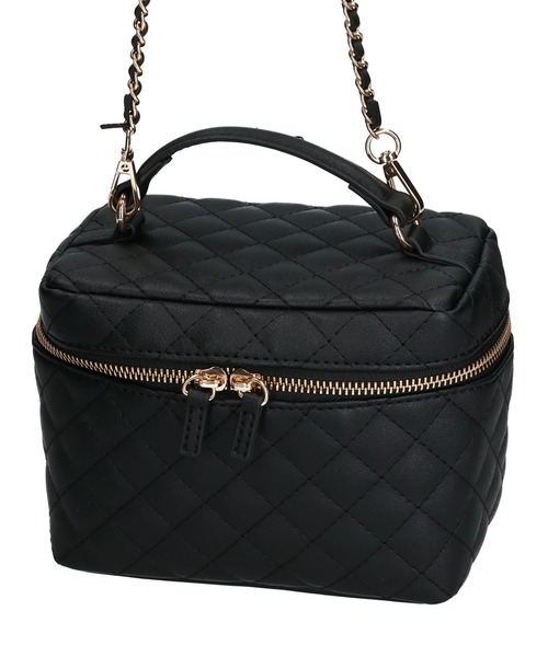 earth music&ecology(アースミュージックアンドエコロジー)の「キルティングバニティショルダーバッグ(ショルダーバッグ・レディース・アイボリー/ブラック/モカ・FREE)」の5枚目の写真