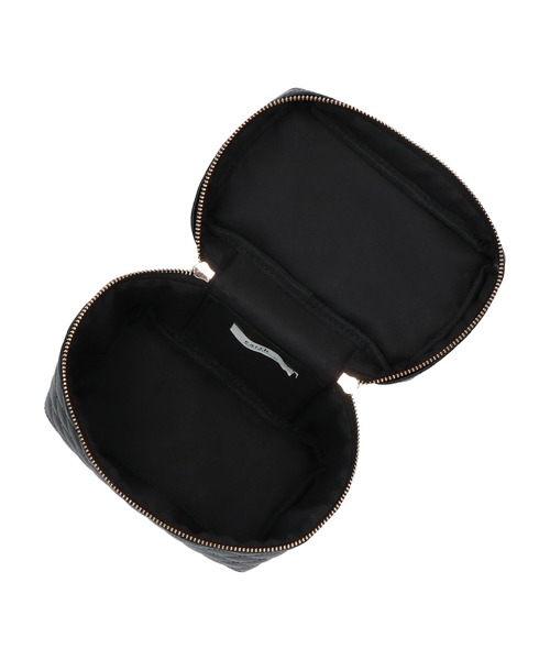 earth music&ecology(アースミュージックアンドエコロジー)の「キルティングバニティショルダーバッグ(ショルダーバッグ・レディース・アイボリー/ブラック/モカ・FREE)」の11枚目の写真