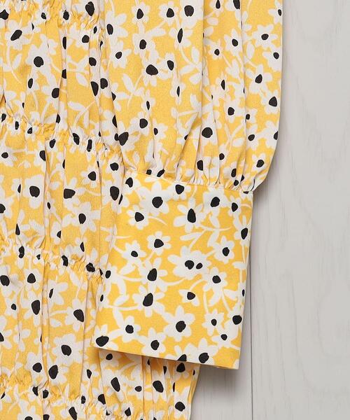 H BEAUTY&YOUTH UNITED ARROWS(エイチビューティーアンドユースユナイテッドアローズ)の「<H>FLOWER PRINT SHRRING DRESS/ワンピース(ワンピース・レディース・イエロー/ブラック・FREE)」の9枚目の写真