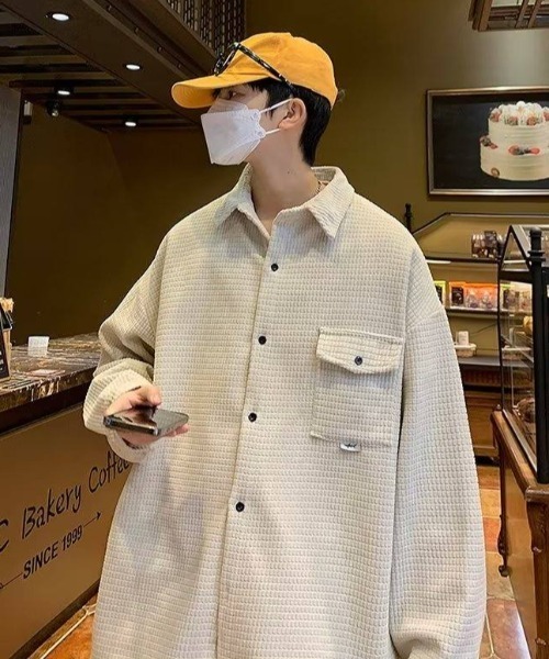 MGV(エムジーヴィー)の「オーバーサイズストリートシャツ(シャツ/ブラウス・メンズ・ブラック/ベージュ・LARGE/X-LARGE/MEDIUM)」の1枚目の写真