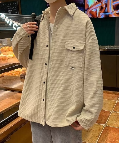 MGV(エムジーヴィー)の「オーバーサイズストリートシャツ(シャツ/ブラウス・メンズ・ブラック/ベージュ・LARGE/X-LARGE/MEDIUM)」の7枚目の写真