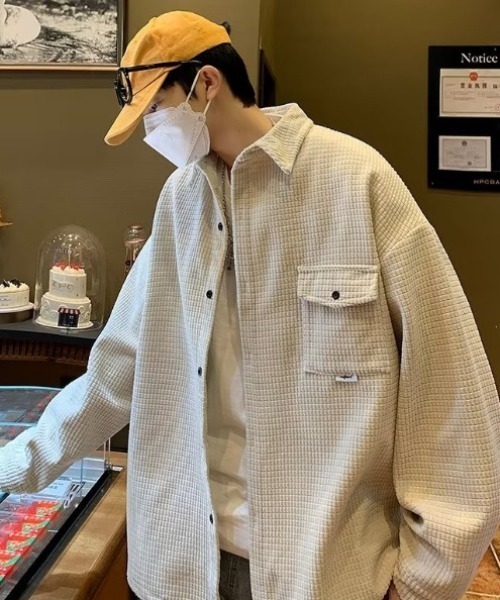 MGV(エムジーヴィー)の「オーバーサイズストリートシャツ(シャツ/ブラウス・メンズ・ブラック/ベージュ・LARGE/X-LARGE/MEDIUM)」の5枚目の写真