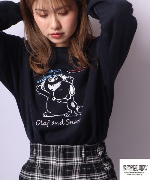 PEANUTS(ピーナッツ)の「PEANUTS スヌーピー スウェット トレーナー 裏起毛(スウェット・レディース・ピンクベージュ/杢グレー/ネイビー・M/L/LL)」の5枚目の写真