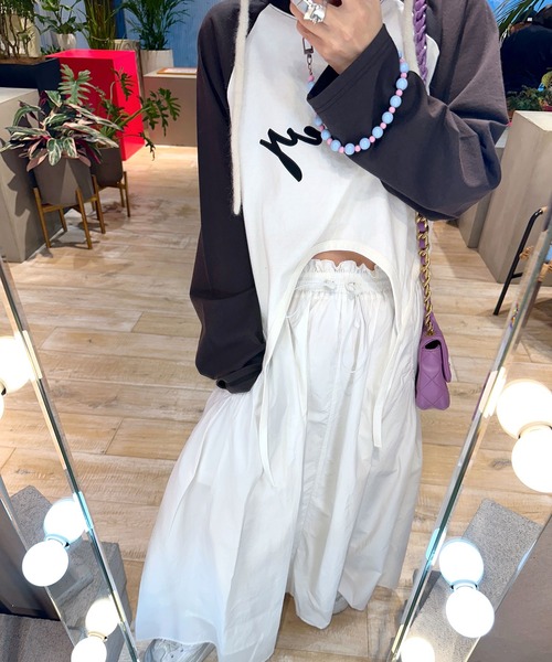 Alley by w closet（アリーバイダブルクローゼット）の「【Alley】ビッグポケットナイロンスカート（スカート・レディース・オフホワイト/ピンク/ライトグリーン/グリーン/オレンジ/レッド系その他・FREE）」の7枚目の写真