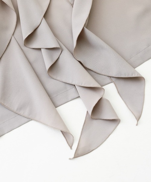 osharewalker（オシャレウォーカー）の「【廃盤】『アシメラッフルフリルシャツ』（シャツ/ブラウス・レディース・ブラック/ライトグレー・FREE）」の14枚目の写真