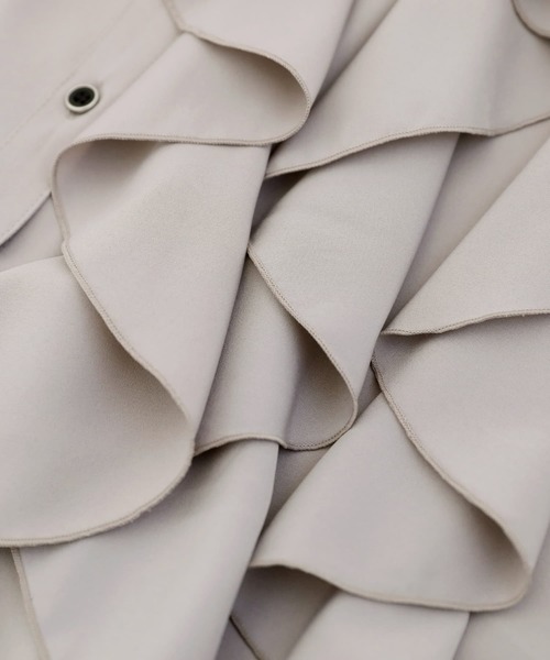 osharewalker（オシャレウォーカー）の「【廃盤】『アシメラッフルフリルシャツ』（シャツ/ブラウス・レディース・ブラック/ライトグレー・FREE）」の16枚目の写真