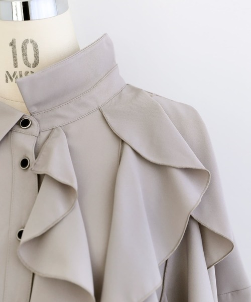 osharewalker（オシャレウォーカー）の「【廃盤】『アシメラッフルフリルシャツ』（シャツ/ブラウス・レディース・ブラック/ライトグレー・FREE）」の17枚目の写真