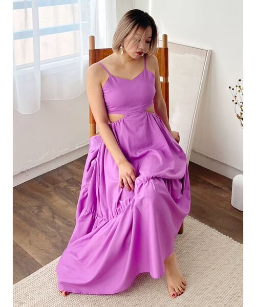 EVRIS(エヴリス)の「オープンウエストロングキャミワンピース(ワンピース・レディース・ブラック/パープル/ホワイト・FREE)」の20枚目の写真