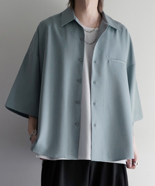 cussil（クシル）の「【cussil/クシル】TRストレッチルーズシルエット2wayオープンカラーシャツ（シャツ/ブラウス・メンズ・オフホワイト/ライトグレー/ブラック/グレイッシュベージュ/ライトブルー/チャコールグレー/ブルーグレー/グレー/ホワイト系/ブラック系・L/M/S/XS）」の8枚目の写真