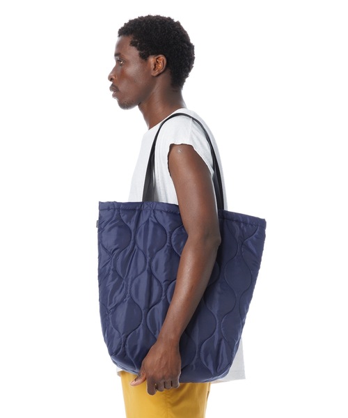 DAILY STANDARD by SANDINISTA(デイリースタンダードバイサンディニスタ)の「Quilted Tote Bag / キルティングトートバッグ(トートバッグ・メンズ・ネイビー/ブラック/オレンジ/オリーブ・FREE)」の17枚目の写真