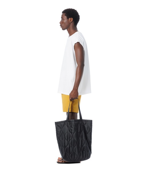 DAILY STANDARD by SANDINISTA(デイリースタンダードバイサンディニスタ)の「Quilted Tote Bag / キルティングトートバッグ(トートバッグ・メンズ・ネイビー/ブラック/オレンジ/オリーブ・FREE)」の15枚目の写真