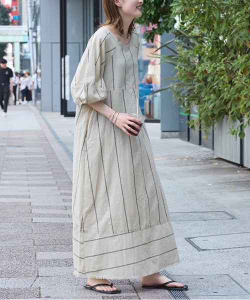 CIAOPANIC TYPY（チャオパニックティピー）の「【india】配色ステッチボリュームスリーブワンピ（ワンピース・レディース・グレー/ブラック/アイボリー/ベージュ・ONE SIZE）」の4枚目の写真