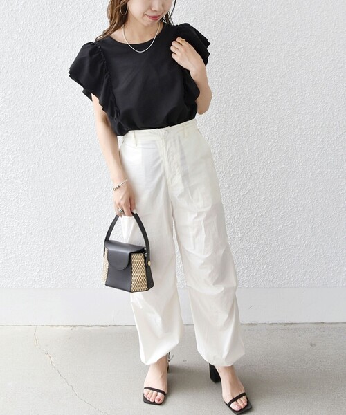 SHIPS any(シップス エニィ)の「SHIPS any:〈洗濯機可能〉カット フリルスリーブ TEE(Tシャツ/カットソー・レディース・ブラック/ブラウン・ONE SIZE)」の17枚目の写真