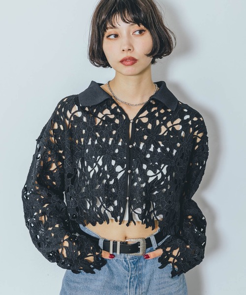 PAGEBOY(ページボーイ)の「レースエリツキカーディガン(カーディガン/ボレロ・レディース・ブラウン/オフホワイト/ブラック・FREE)」の2枚目の写真