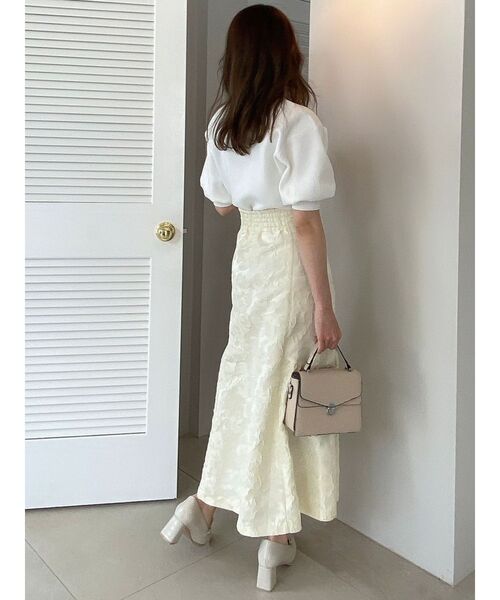 dazzlin（ダズリン）の「ビッグパーツカーデトップス（カーディガン/ボレロ・レディース・オフホワイト/ブラック/パープル・FREE）」の8枚目の写真