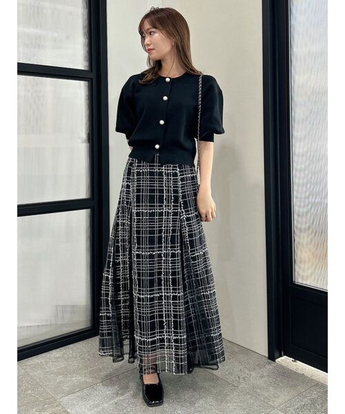 dazzlin（ダズリン）の「ビッグパーツカーデトップス（カーディガン/ボレロ・レディース・オフホワイト/ブラック/パープル・FREE）」の17枚目の写真