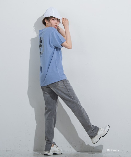 VICKY（ビッキー）の「【DISNEY/ディズニー ミッキーマウス】MICKEYオーバーサイズバックプリントTシャツ《洗濯機で洗える》（Tシャツ/カットソー・レディース・ホワイト/ベージュ/ブルー/チャコールグレー・M）」の20枚目の写真