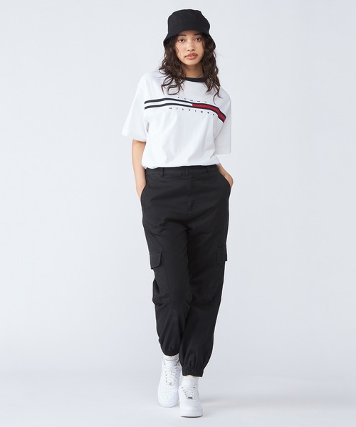 TOMMY HILFIGER(トミーヒルフィガー)の「トミーヒルフィガーオーバーサイズ半袖Tシャツ/TINO TEE(Tシャツ/カットソー・メンズ・ブラック/ホワイト・LARGE/SMALL/MEDIUM/X-LARGE)」の5枚目の写真