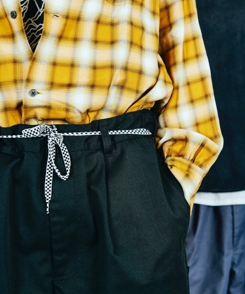 VANS（バンズ）の「【 C.E.L.STORE 限定企画】VANS/ヴァンズ 1 TUCK SKATE TROUSER PANTS 1タックスケートトラウザーパンツ（その他パンツ・メンズ・チャコールグレー/ライトブラウン/ブルー/ブラック/ネイビー・SMALL/MEDIUM/LARGE）」の7枚目の写真
