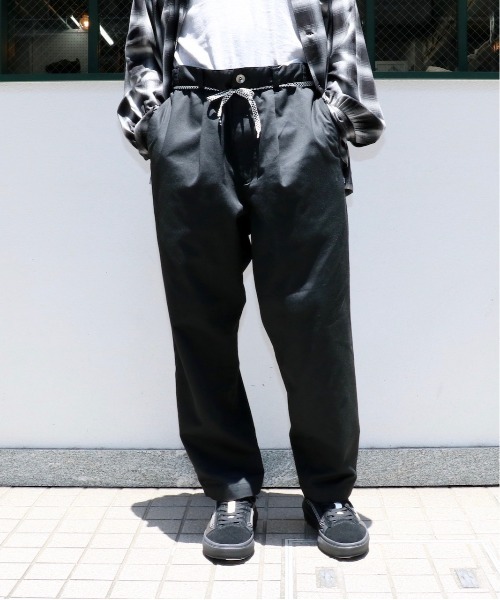 VANS（バンズ）の「【 C.E.L.STORE 限定企画】VANS/ヴァンズ 1 TUCK SKATE TROUSER PANTS 1タックスケートトラウザーパンツ（その他パンツ・メンズ・チャコールグレー/ライトブラウン/ブルー/ブラック/ネイビー・SMALL/MEDIUM/LARGE）」の9枚目の写真