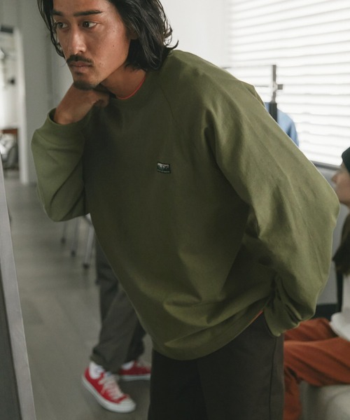 THE CRAFT CREW PRODUCTS（ザクラフトクループロダクツ）の「ヘビーウェイトファンクショナルファブリック ビッグシルエット ラグランスリーブクルーネック長袖Tシャツ / 抗菌・防臭【THE CRAFT CREW PRODUCTS】（Tシャツ/カットソー・メンズ・アッシュグレー/ホワイト/ダークネイビー/ダークブラウン/ホワイト系/ブラック/グレイッシュベージュ/カーキ/ブラック系2/ネイビー系/ブルー/チャコール/ダークグリーン/グレー系/レッド・S/M/L）」の11枚目の写真