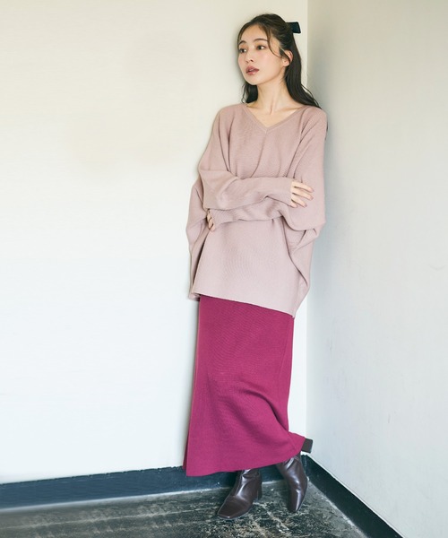 coca(coca)(コカ)の「しっとりやわらかVネックドルマンニット(ニット/セーター・レディース・アイボリー/ブラック/チャコール/グレイッシュベージュ/ライトグレー/パープル/ネイビー/ブラウン/ピンク/ホワイト・M/L/S)」の22枚目の写真