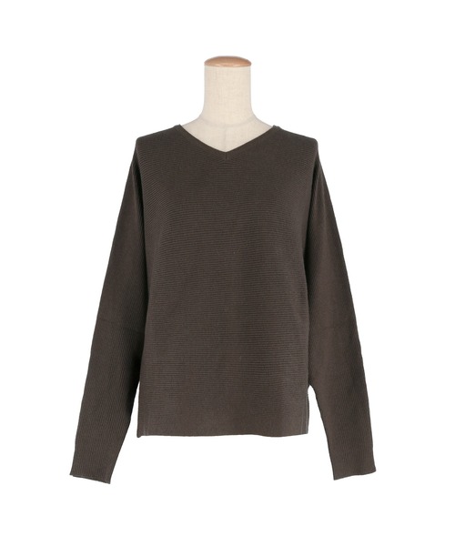 しっとりやわらかVネックドルマンニット（ニット/セーター）｜coca