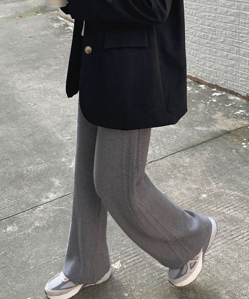 meJane(ミージェーン)の「リブニットケーブルラインパンツ(その他パンツ・レディース・ブラック/チョコ/オフホワイト/チャコールグレー/ライトベージュ・FREE)」の12枚目の写真