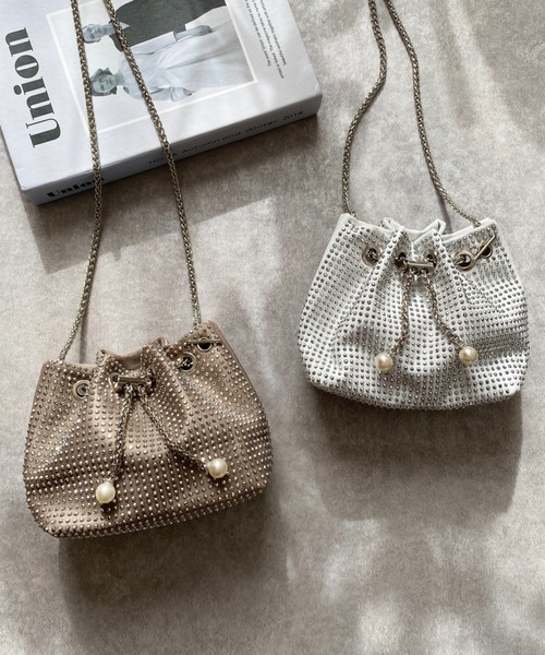 She's Closet（シーズクローゼット）の「キラキラビジューチェーンミニショルダーバッグ（ショルダーバッグ・レディース・シルバー/ブラック/ベージュ/グリーン/ピンク/オフホワイト・FREE）」の3枚目の写真