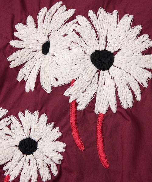 NOMA t.d.（ノーマティーディー）の「Margaret Hand Embroidery SS 