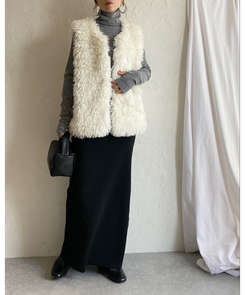 She's Closet(シーズクローゼット)の「フィンガーホール指穴あき長袖ボーダー柄起毛タートルネックカットソートップス(Tシャツ/カットソー・レディース・グレー/ホワイト/テラコッタ/アイボリー/ブラック・FREE)」の15枚目の写真