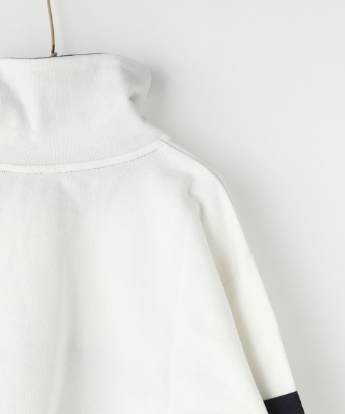 LOWRYS FARM（ローリーズファーム）の「WB100 HEROES UNITE　 975194（スウェット・キッズ・ホワイト/ネイビー・110cm/120cm/130cm/140cm/150cm）」の3枚目の写真