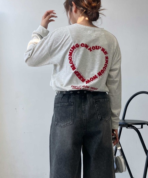 AS KNOW AS plus（アズノゥアズプラス）の「☆ハートモチーフアソートロンT（Tシャツ/カットソー・レディース・ブラック系/ホワイト系/ホワイト系1/グリーン系1/アイボリー系2/グレー系その他2/ホワイト系その他2/ネイビー系2・FREE）」の6枚目の写真