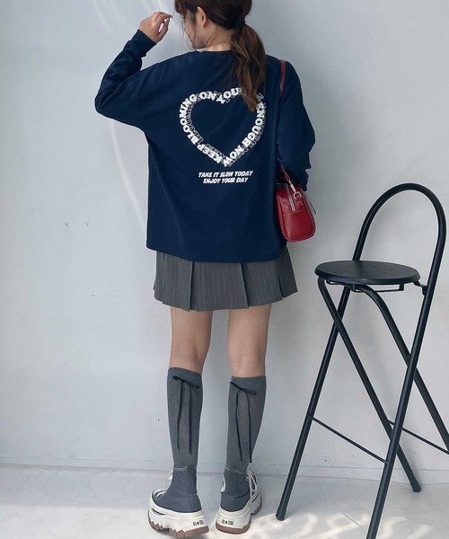 AS KNOW AS plus（アズノゥアズプラス）の「☆ハートモチーフアソートロンT（Tシャツ/カットソー・レディース・ブラック系/ホワイト系/ホワイト系1/グリーン系1/アイボリー系2/グレー系その他2/ホワイト系その他2/ネイビー系2・FREE）」の13枚目の写真