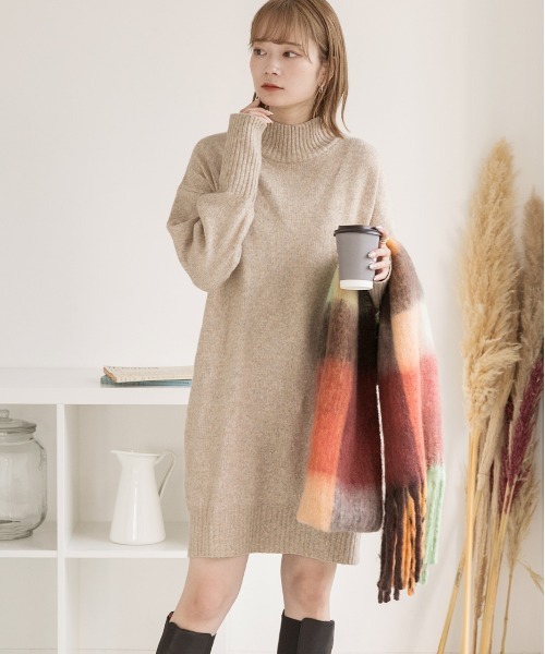 ad thie(アドティエ)の「メランジニット ミドルネックワンピース(ワンピース・レディース・アイボリー/ベージュ/ブルー/ピンク/ブラック/杢グレー・FREE)」の16枚目の写真