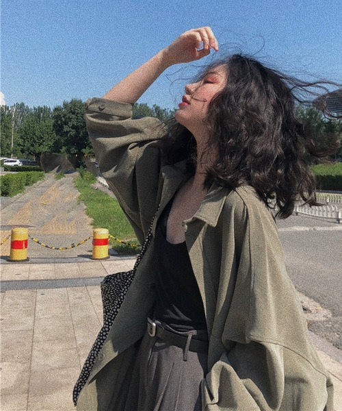 VitaFelice（ヴィータフェリーチェ）の「オーバーサイズ ルーズシャツ（その他アウター・レディース・カーキ/ブラック・FREE）」の8枚目の写真