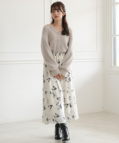ASTORIA ODIER(アストリアオディール)の「ウエストゴムモノトーン花柄スカート(スカート・レディース・ブラック/ホワイト・SMALL/MEDIUM)」の16枚目の写真