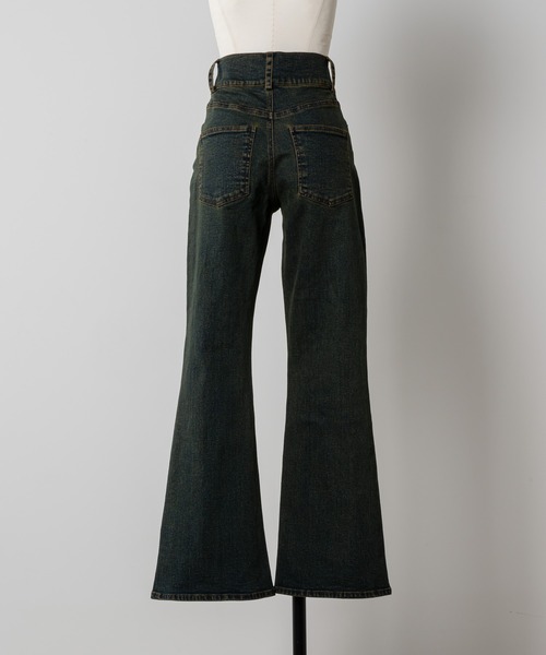 スリットデニムフレアパンツ（デニムパンツ）｜HUGELY（ヒュージリー）