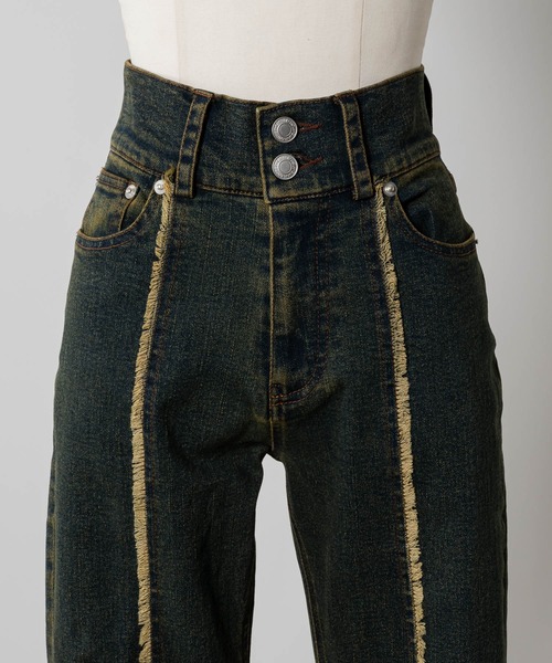 スリットデニムフレアパンツ（デニムパンツ）｜HUGELY（ヒュージリー）