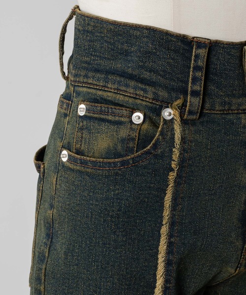 スリットデニムフレアパンツ（デニムパンツ）｜HUGELY（ヒュージリー）