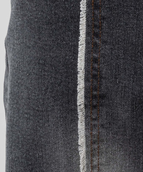 スリットデニムフレアパンツ（デニムパンツ）｜HUGELY（ヒュージリー）