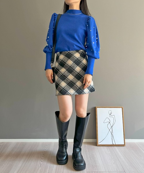 Jewelobe(ジュエローブ)の「パフスリーブパールニット(ニット/セーター・レディース・レッド/グレー/ブラック/ブルー/ホワイト・FREE)」の10枚目の写真
