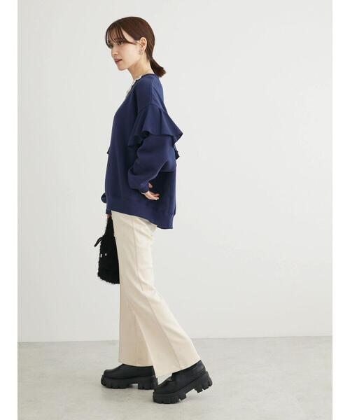 Sugar spoon（シュガースプーン）の「・SUGAR　SPOON　ラッフルショルダースウェット（スウェット・レディース・ブラック/アイボリー/チャコールグレー/ネイビー・FREE）」の16枚目の写真