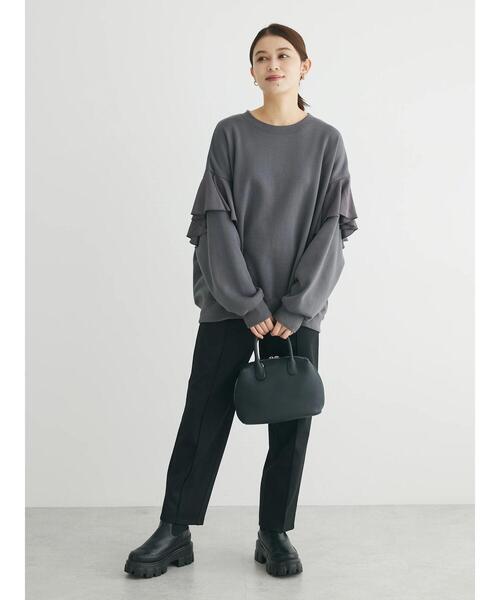 Sugar spoon（シュガースプーン）の「・SUGAR　SPOON　ラッフルショルダースウェット（スウェット・レディース・ブラック/アイボリー/チャコールグレー/ネイビー・FREE）」の19枚目の写真