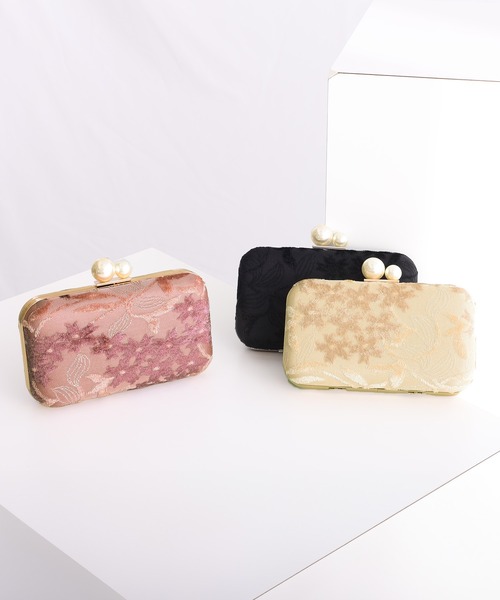 PourVous（プールヴー）の「花柄 パール クラッチバッグ 結婚式 同窓会 オケージョン お呼ばれ  パーティーバッグ（クラッチバッグ・レディース・ピンク/ブラック/ベージュ・FREE）」の9枚目の写真