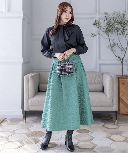 clear（クリア）の「ドレープスカーフブラウス(スカーフ取り外し可)≪2024SS≫（シャツ/ブラウス・レディース・ブルーグレー/ブラック/オフホワイト・F）」の21枚目の写真