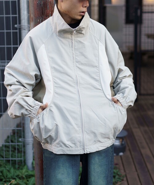 The CLASIK ベージュ ブルゾン　サイズ46 セール】限定展開 Relax Fit 配色切り替え ジップアップ