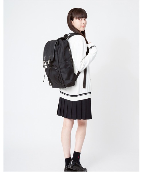 EASTBOY(イーストボーイ)の「リュック 26リットル フラップリュック スクール バッグ 通学 鞄 中学生 高校生(バックパック/リュック・キッズ・ブラック・F)」の6枚目の写真